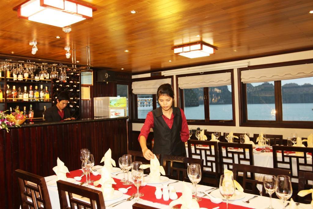 Garden Bay Premium Cruise Hotel Ha Long Luaran gambar