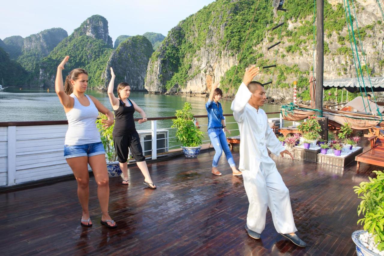 Garden Bay Premium Cruise Hotel Ha Long Luaran gambar